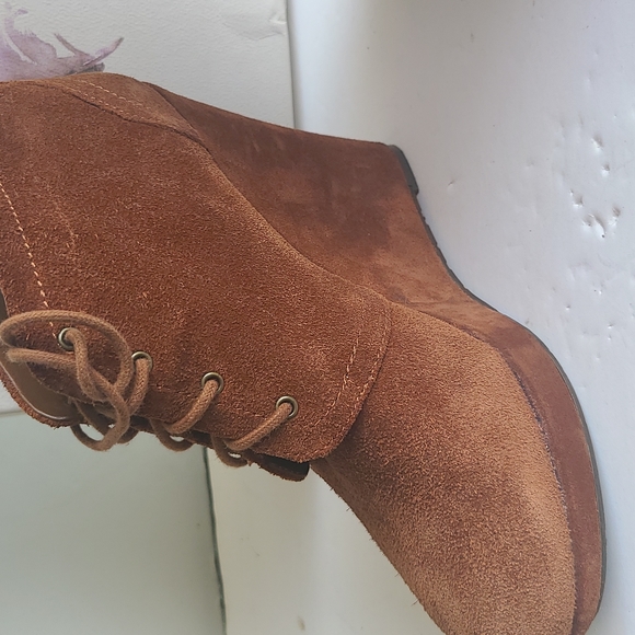 Jessica Simpson Suede Wedges/ Size 7M - Picture 2 of 5